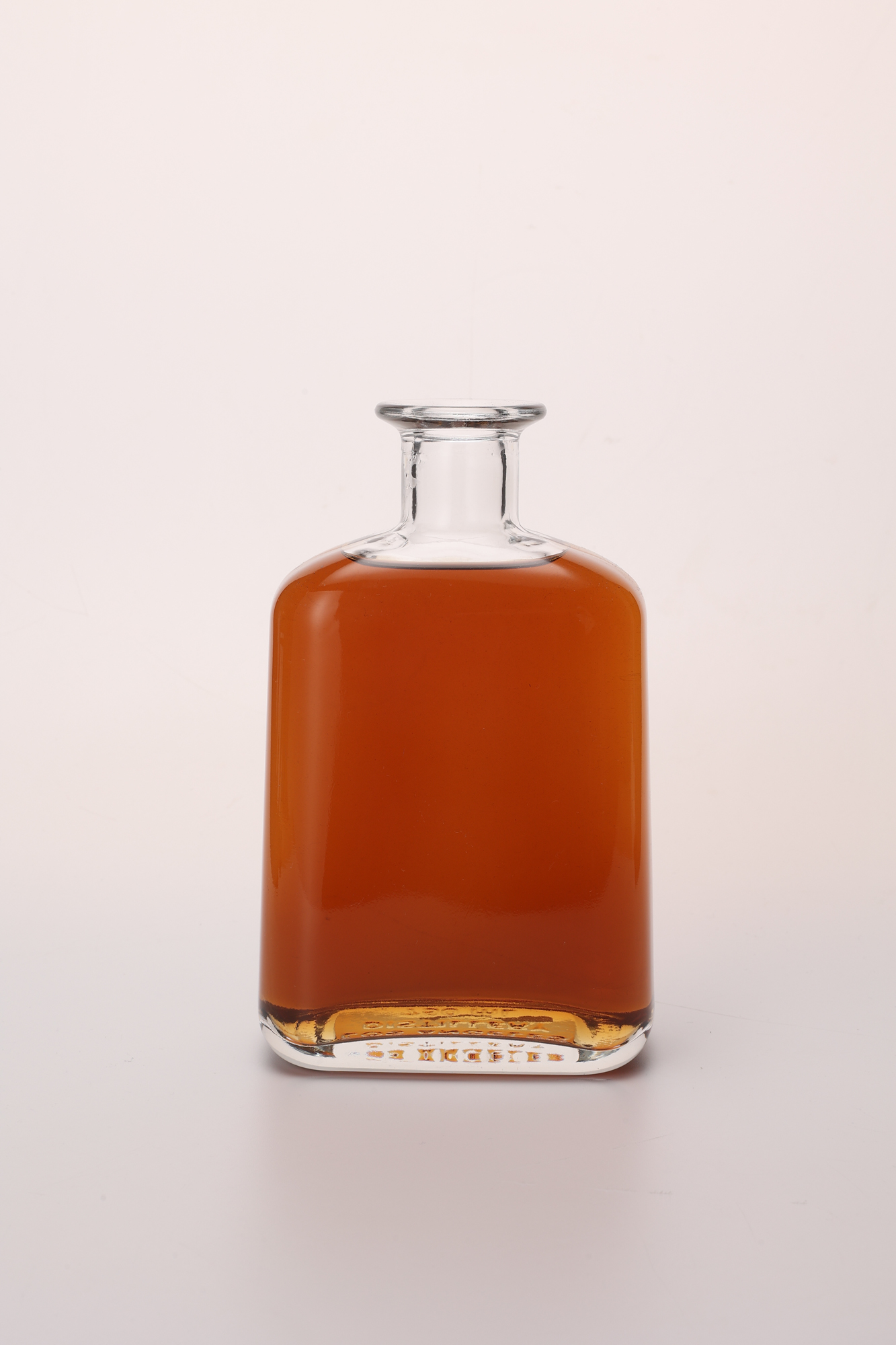 Liquor Bottle with Custom Logo Mini Tequila. Glass Bottles with Cork Lid
